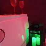 Escapade En Champagne Moments Conviviaux Entre Amis, Famille * Epernay