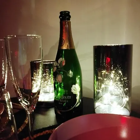 Holiday home Escapade En Champagne Moments Conviviaux Entre Amis, Famille Epernay