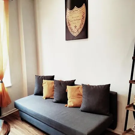 Escapade En Champagne Moments Conviviaux Entre Amis, Famille *