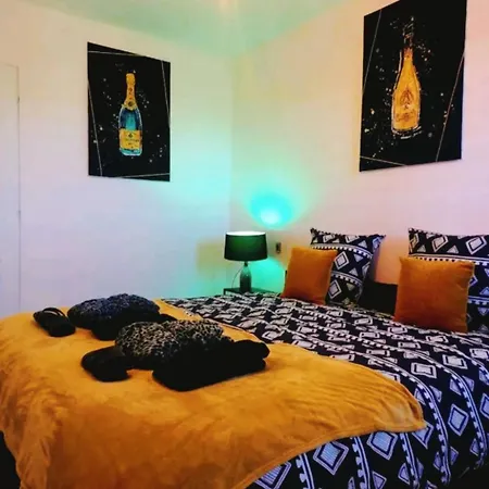 Escapade En Champagne Moments Conviviaux Entre Amis, Famille بيت للعطل *