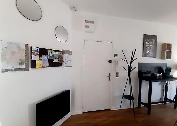 Escapade En Champagne Moments Conviviaux Entre Amis, Famille *