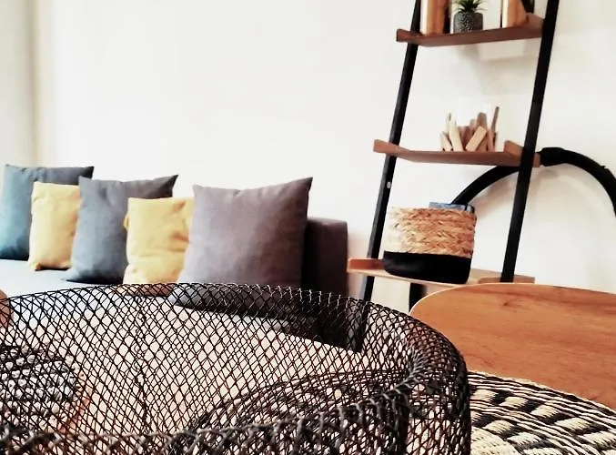 Escapade En Champagne Moments Conviviaux Entre Amis, Famille *