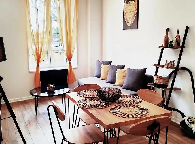 Escapade En Champagne Moments Conviviaux Entre Amis, Famille بيت للعطل *