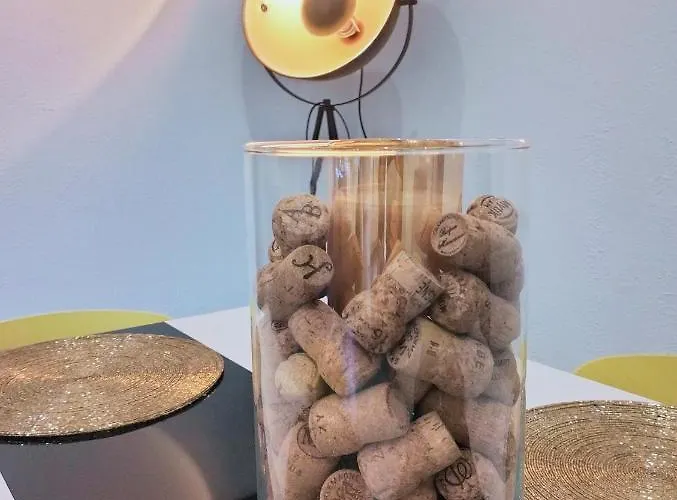 Escapade En Champagne Moments Conviviaux Entre Amis, Famille *