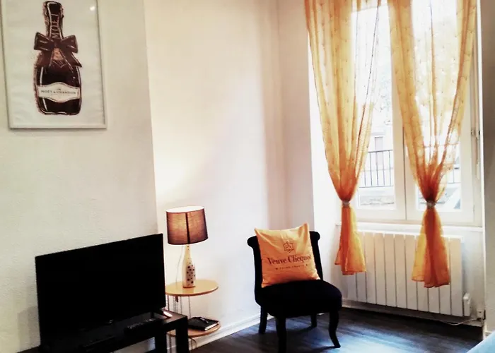 Escapade En Champagne Moments Conviviaux Entre Amis, Famille بيت للعطل