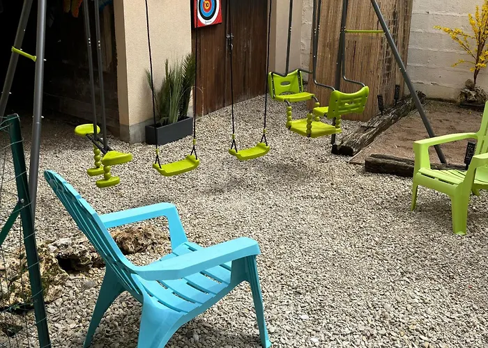 Escapade En Champagne Moments Conviviaux Entre Amis, Famille